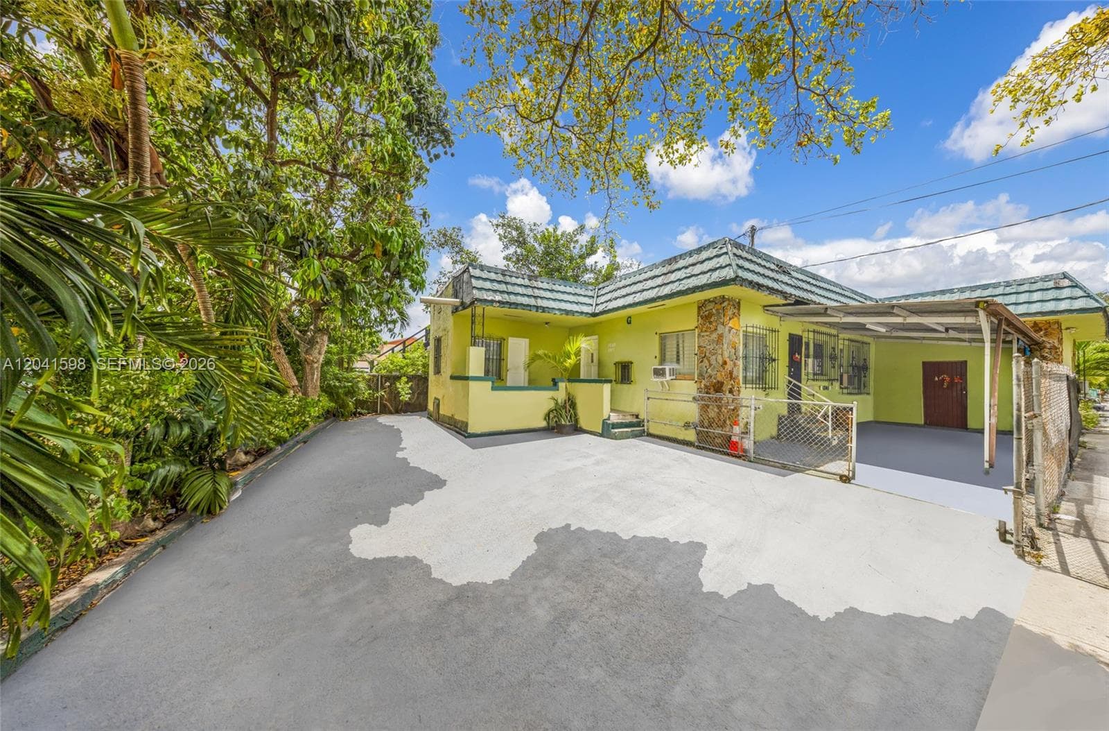 1477 NW 2nd St, Miami, FL 33125 photo 5