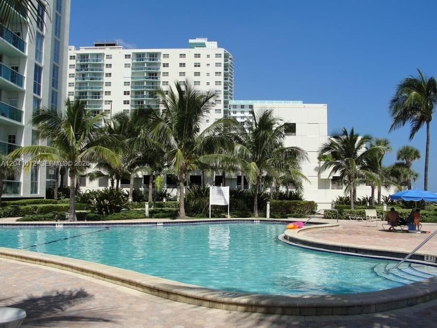 3901 S Ocean Dr # 8T, Hollywood, FL 33019 photo 2