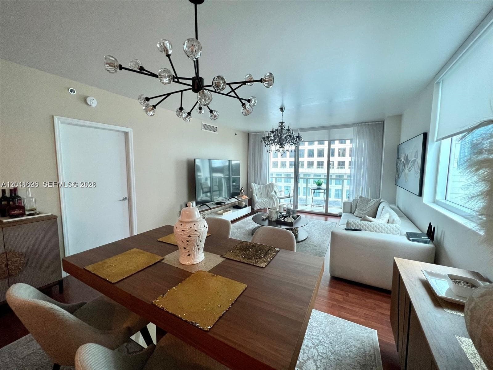 500 Brickell Ave # 1410, Miami, FL 33131 photo 5