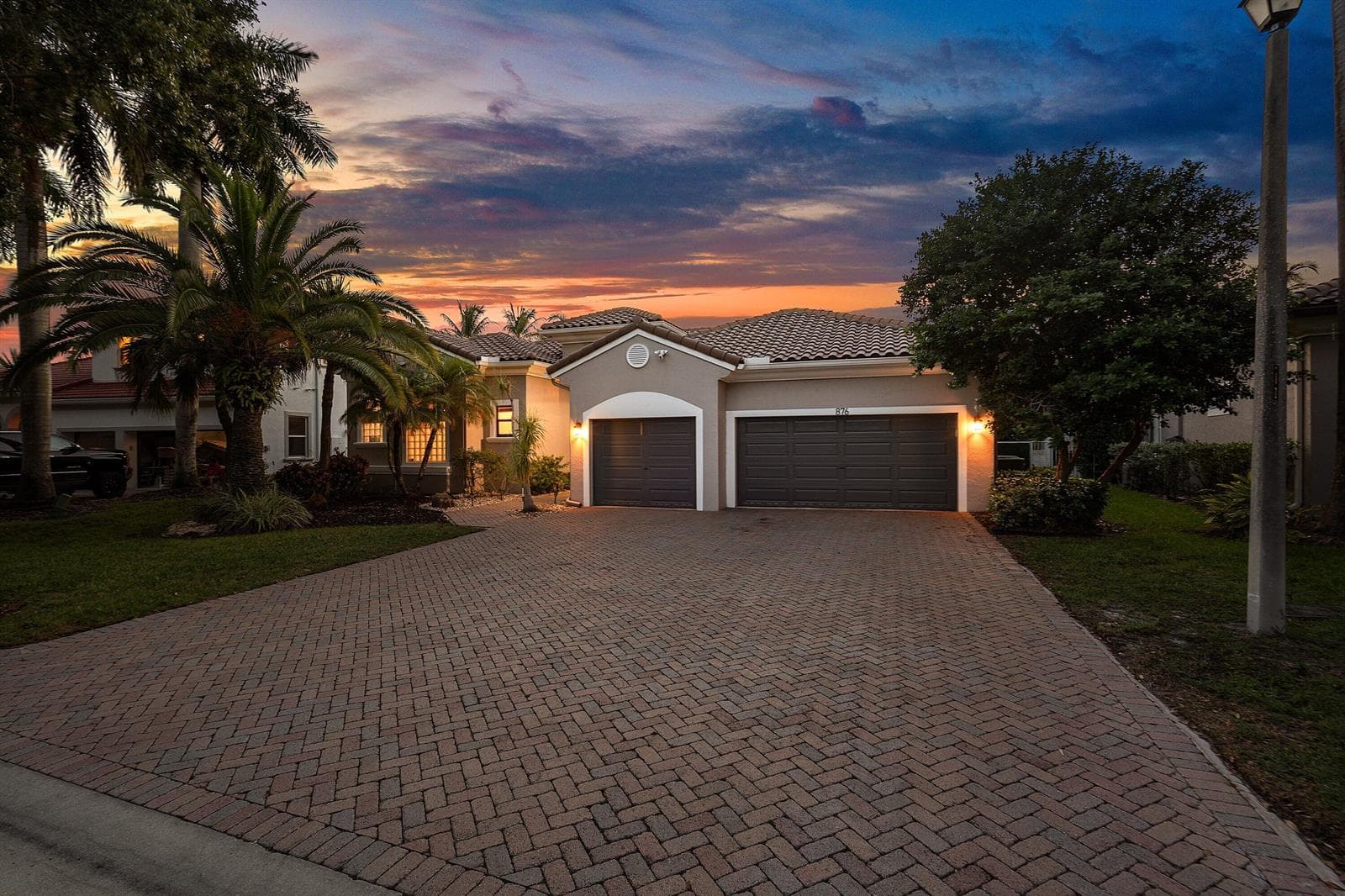 876 NW 123rd Drive, Coral Springs, FL 33071 photo 2
