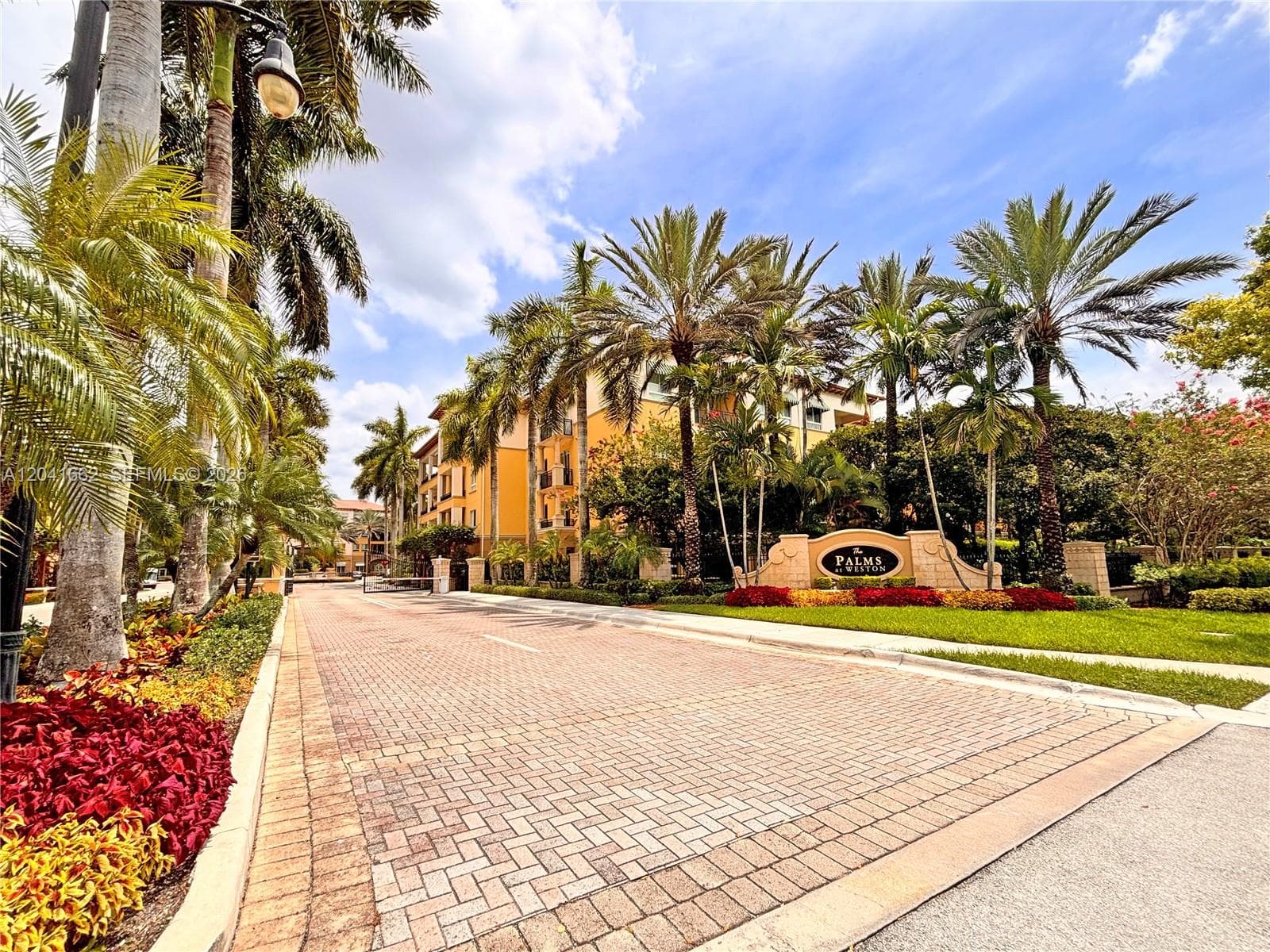 16101 Emerald Estates Dr # 155, Weston, FL 33331 photo 4