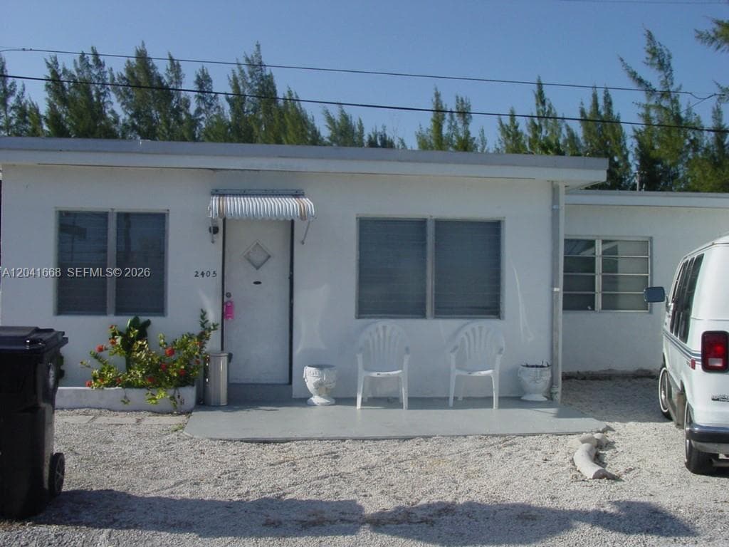 2405-2411 NE 136th Ln, North Miami Beach, FL 33181