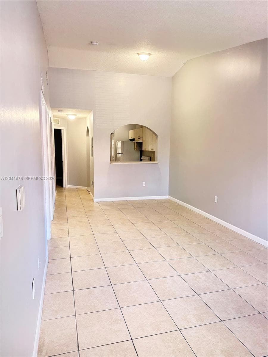 2930 SE 12th Rd # 205-31, Homestead, FL 33035 photo 3