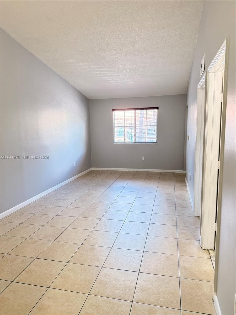 2930 SE 12th Rd # 205-31, Homestead, FL 33035 photo 4