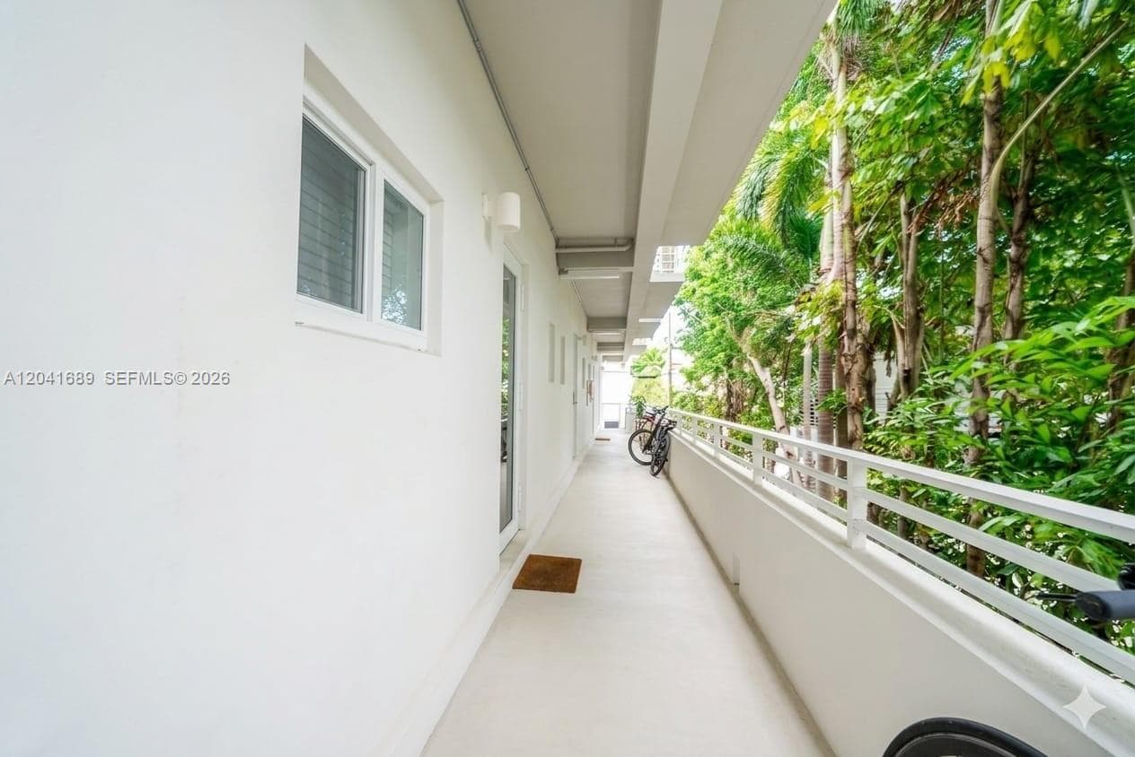 619 Meridian Ave # 4, Miami Beach, FL 33139 photo 5