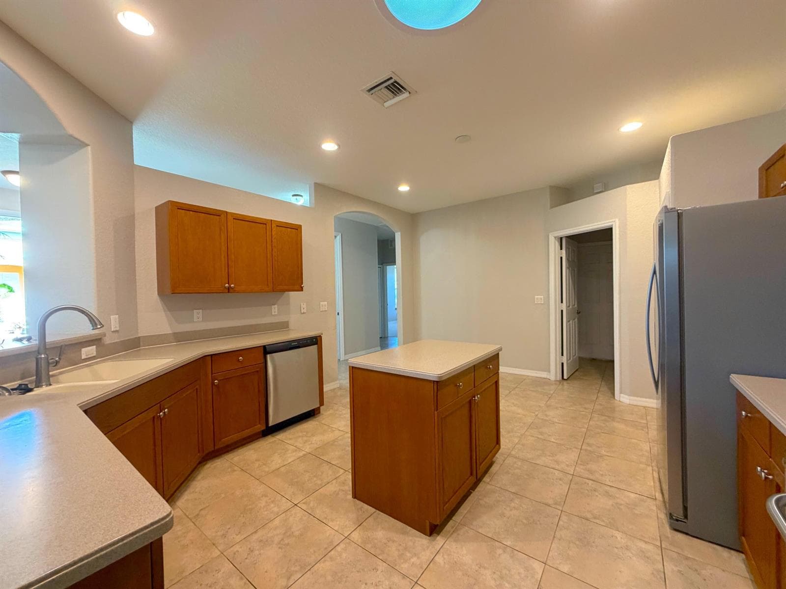 434 N Tangerine Square SW, Vero Beach, FL 32968 photo 5