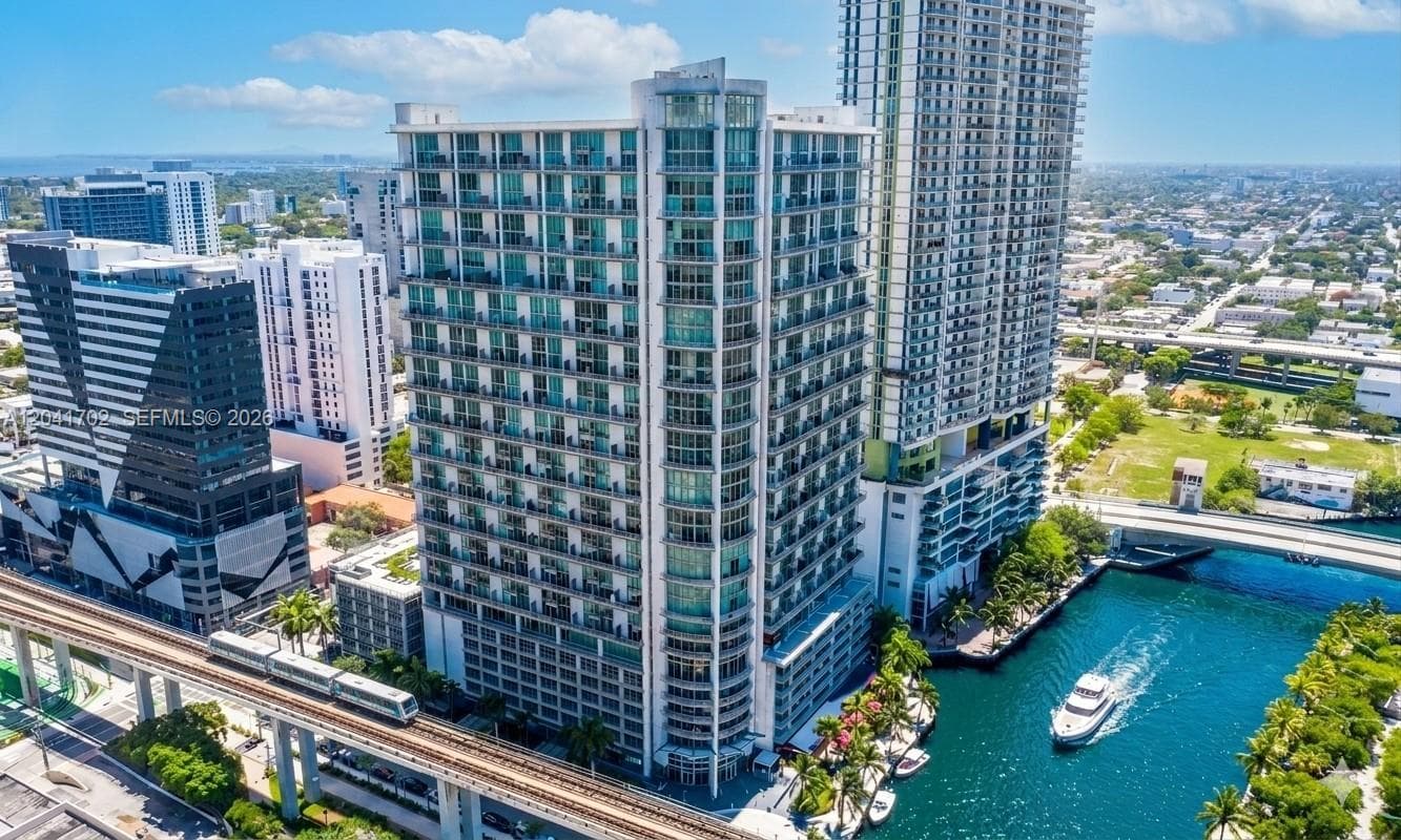 690 SW 1st Ct # 3118, Miami, FL 33130