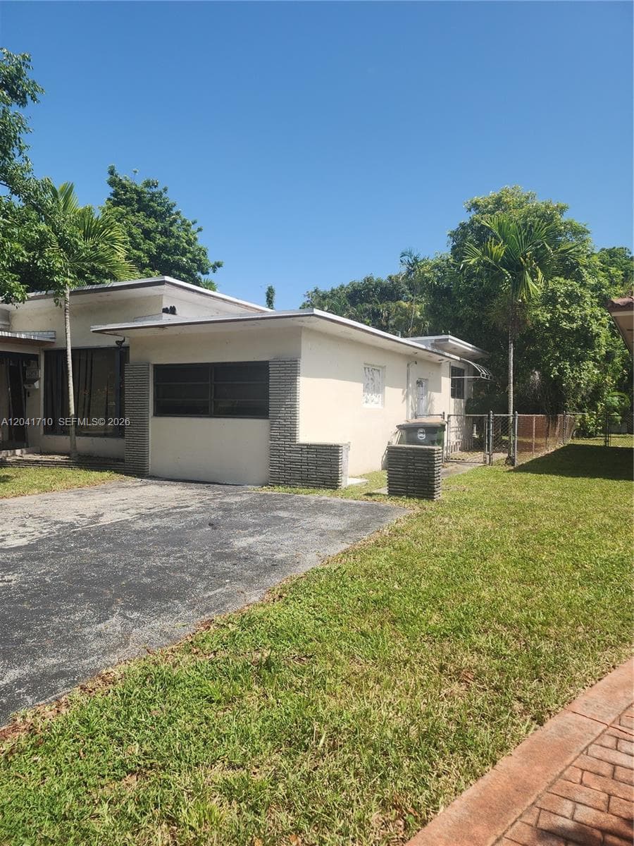 2070 Keystone Blvd, North Miami, FL 33181 photo 5