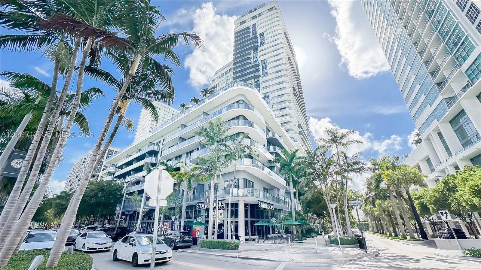 121 NE 34th St # 814, Miami, FL 33137 photo 3