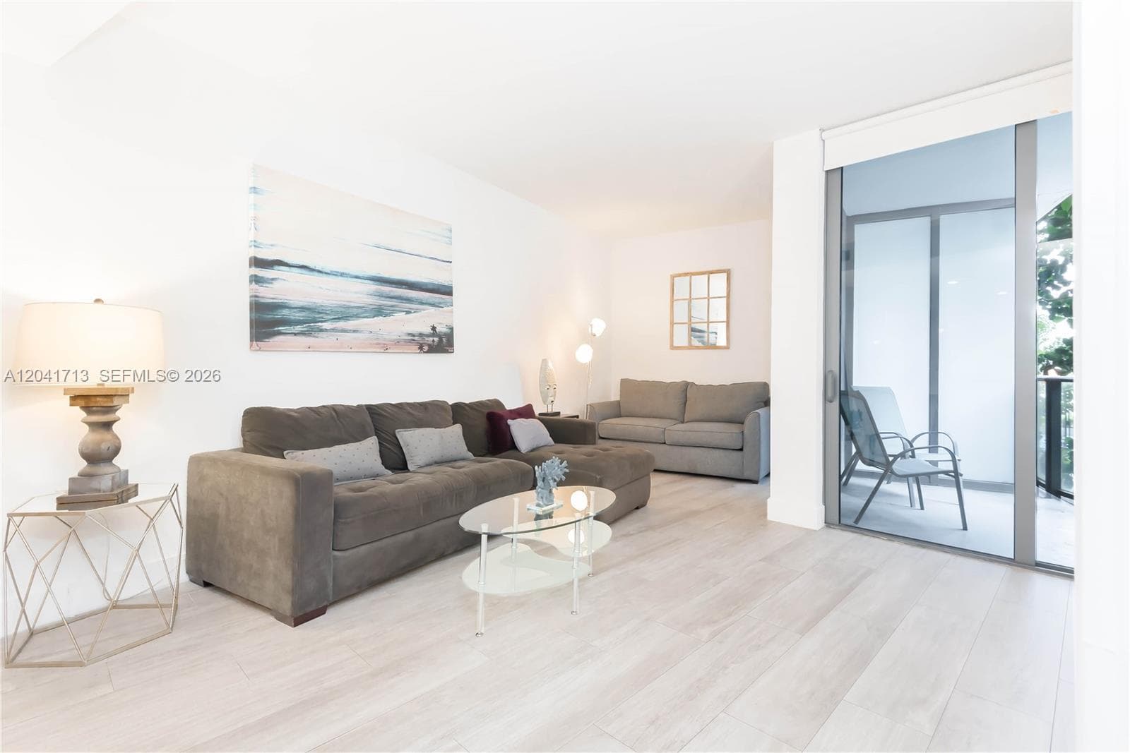 121 NE 34th St # 814, Miami, FL 33137 photo 4