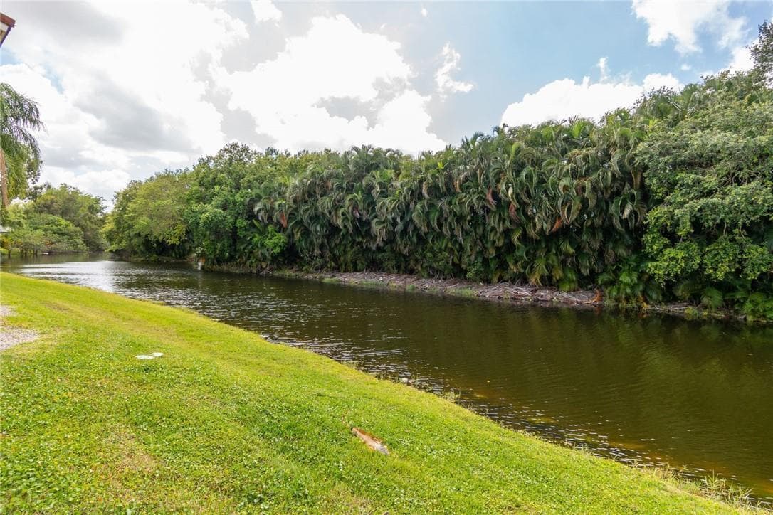 417 Vista Isles Drive # 2322, Sunrise, FL 33325 photo 3