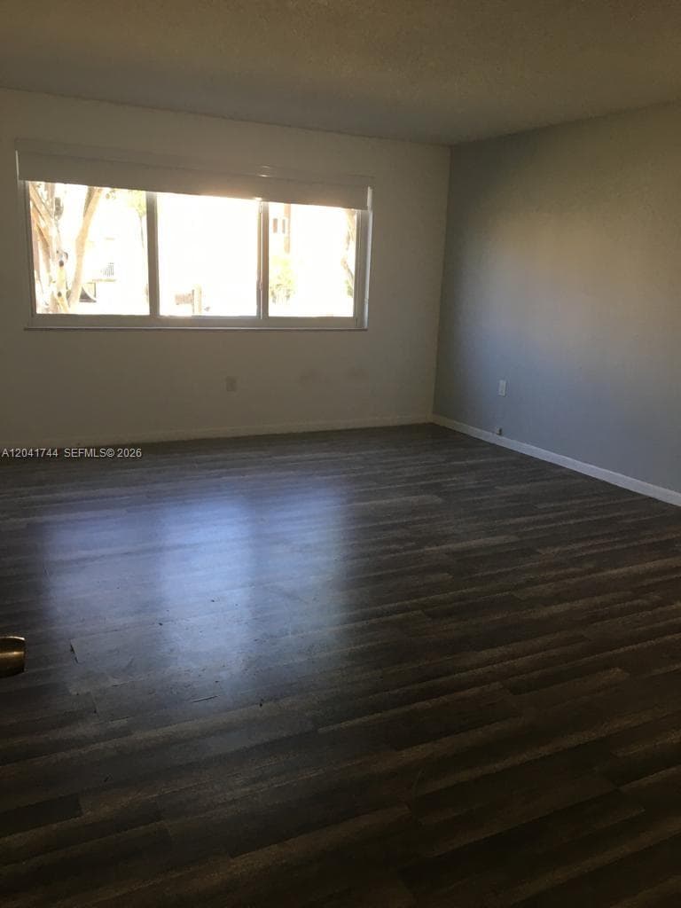 6930 Miami Gardens Dr # 1-209, Hialeah, FL 33015 photo 2