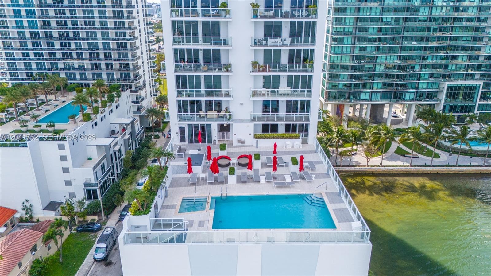 601 NE 27th St # 1001, Miami, FL 33137 photo 4