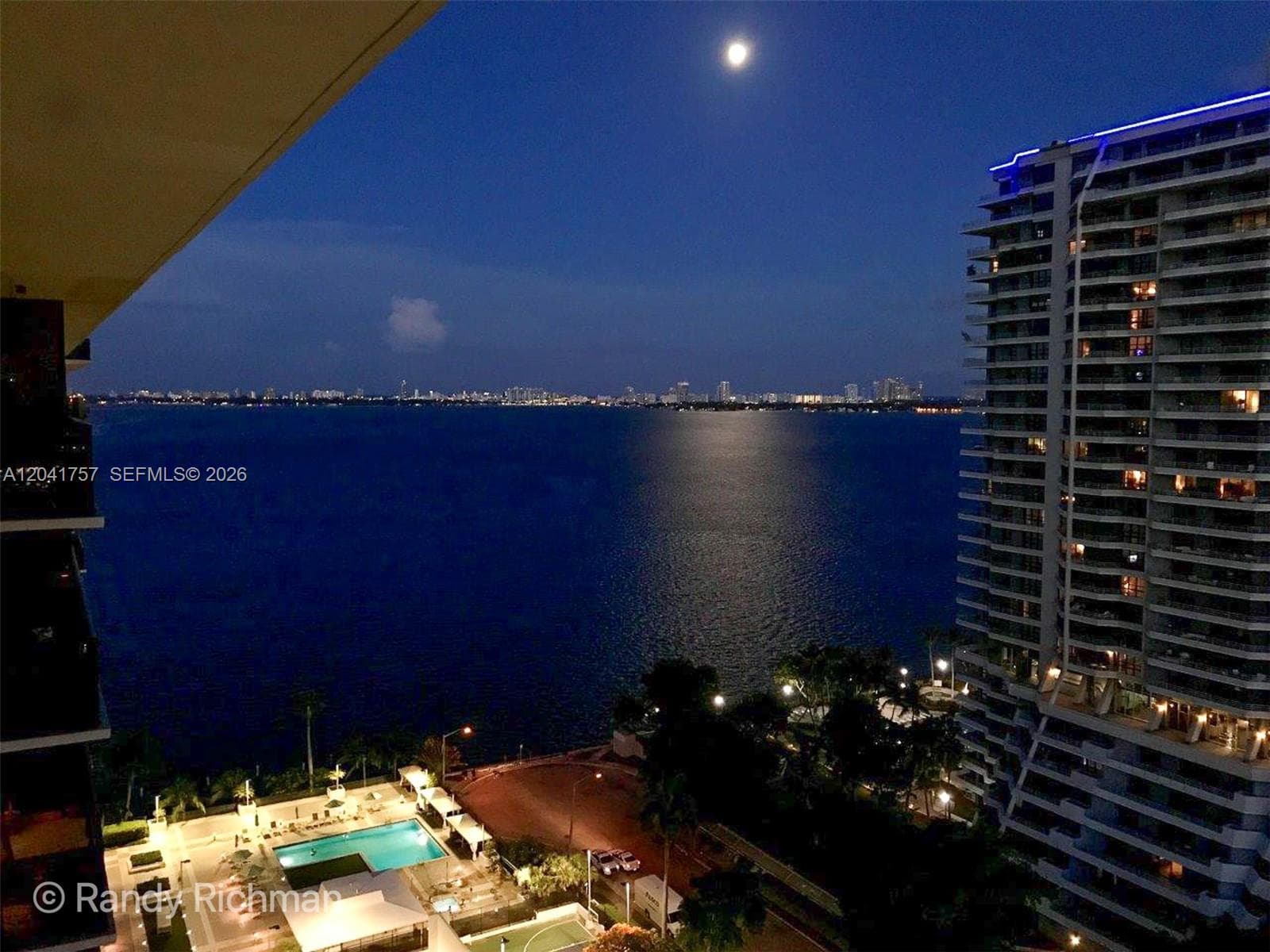 600 NE 36th St # PH3, Miami, FL 33137 photo 2