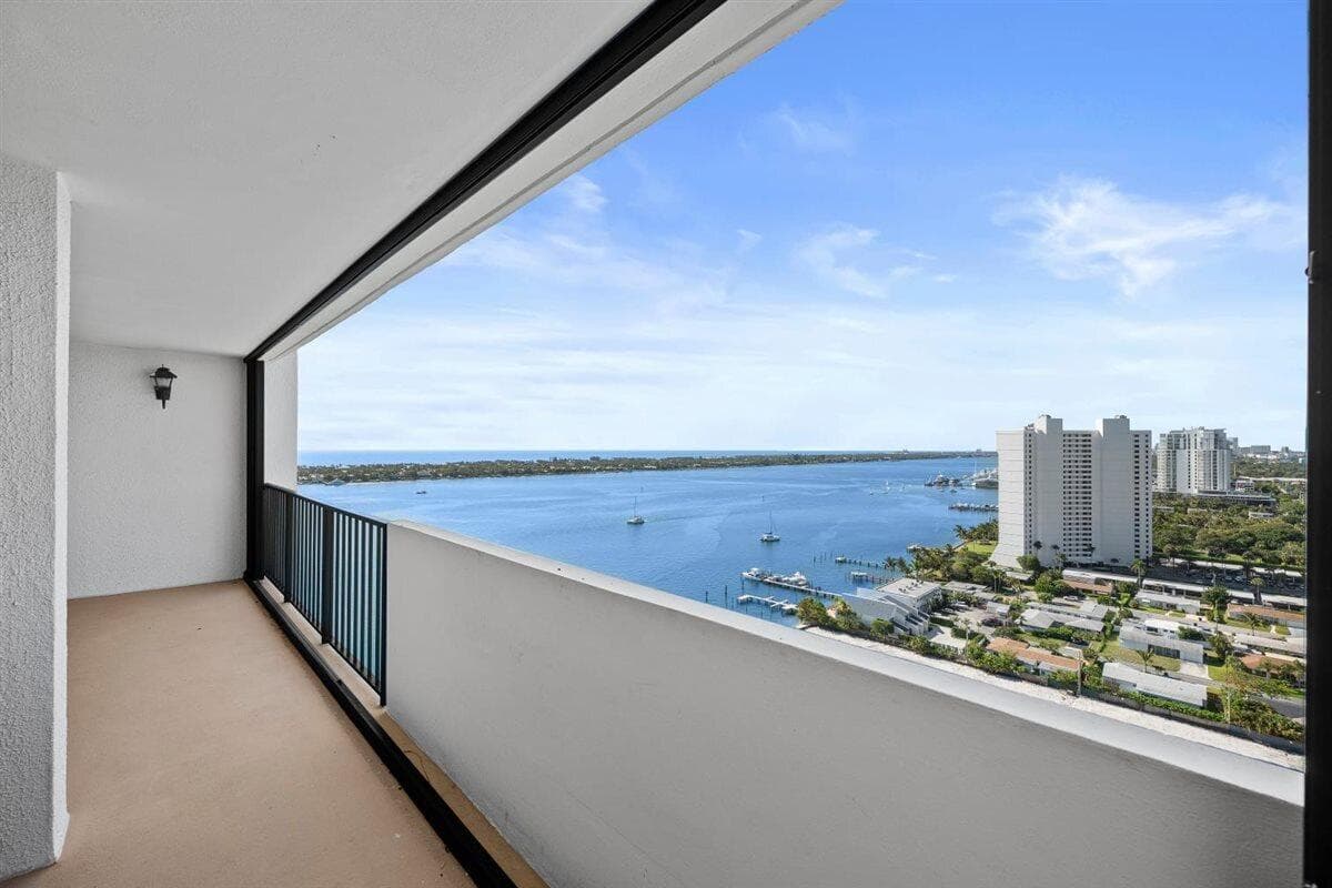 5600 N Flagler Drive # 2304, West Palm Beach, FL 33407 photo 2
