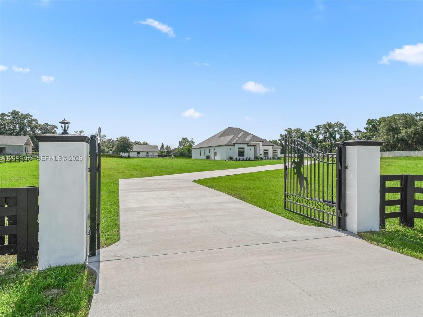 7041 NE 22nd Court Rd, Ocala, FL 34479 photo 5