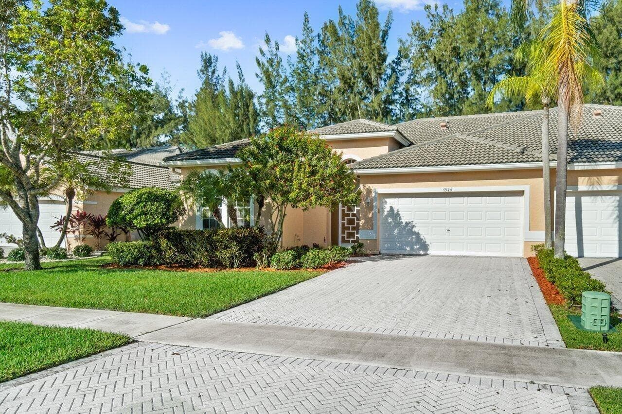 7940 Rockford Road, Boynton Beach, FL 33472 photo 3