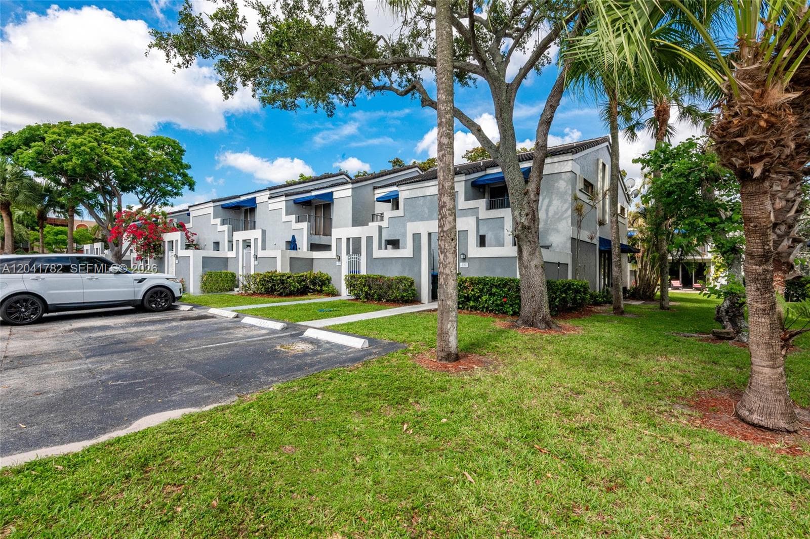 2327 SW 82nd Way, North Lauderdale, FL 33068 photo 2