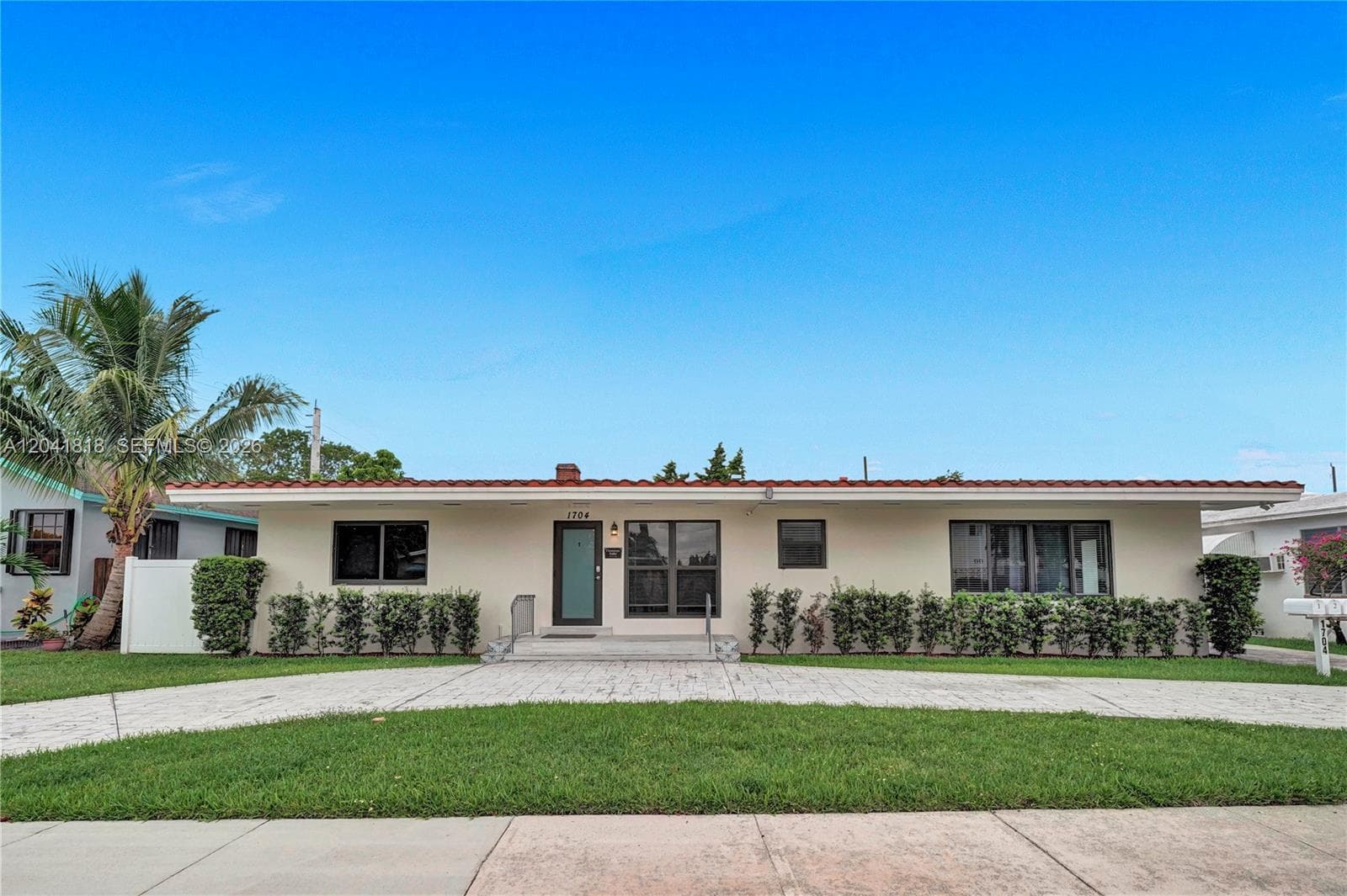 1704 Rodman St, Hollywood, FL 33020 photo 2