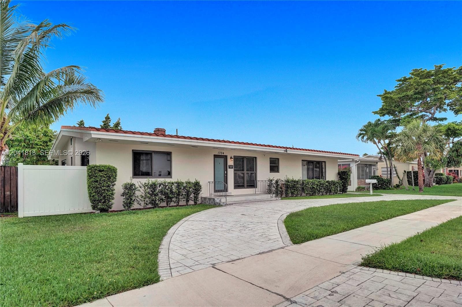 1704 Rodman St, Hollywood, FL 33020 photo 3