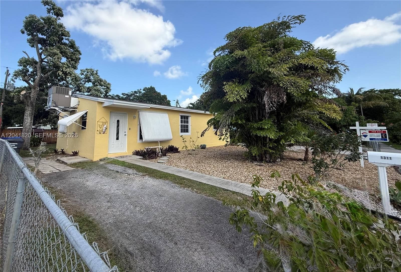 1311 N 69th Ave, Hollywood, FL 33024 photo 4