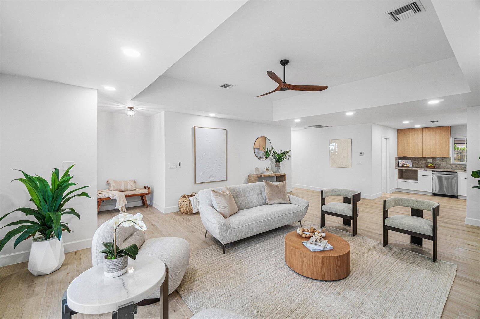 718 SW 27th Place, Boynton Beach, FL 33435 photo 5
