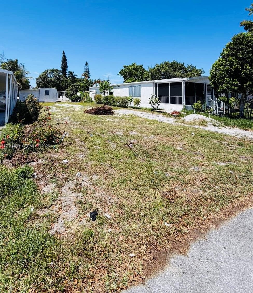 2651 E Marina Dr, Dania Beach, FL 33312 photo 4