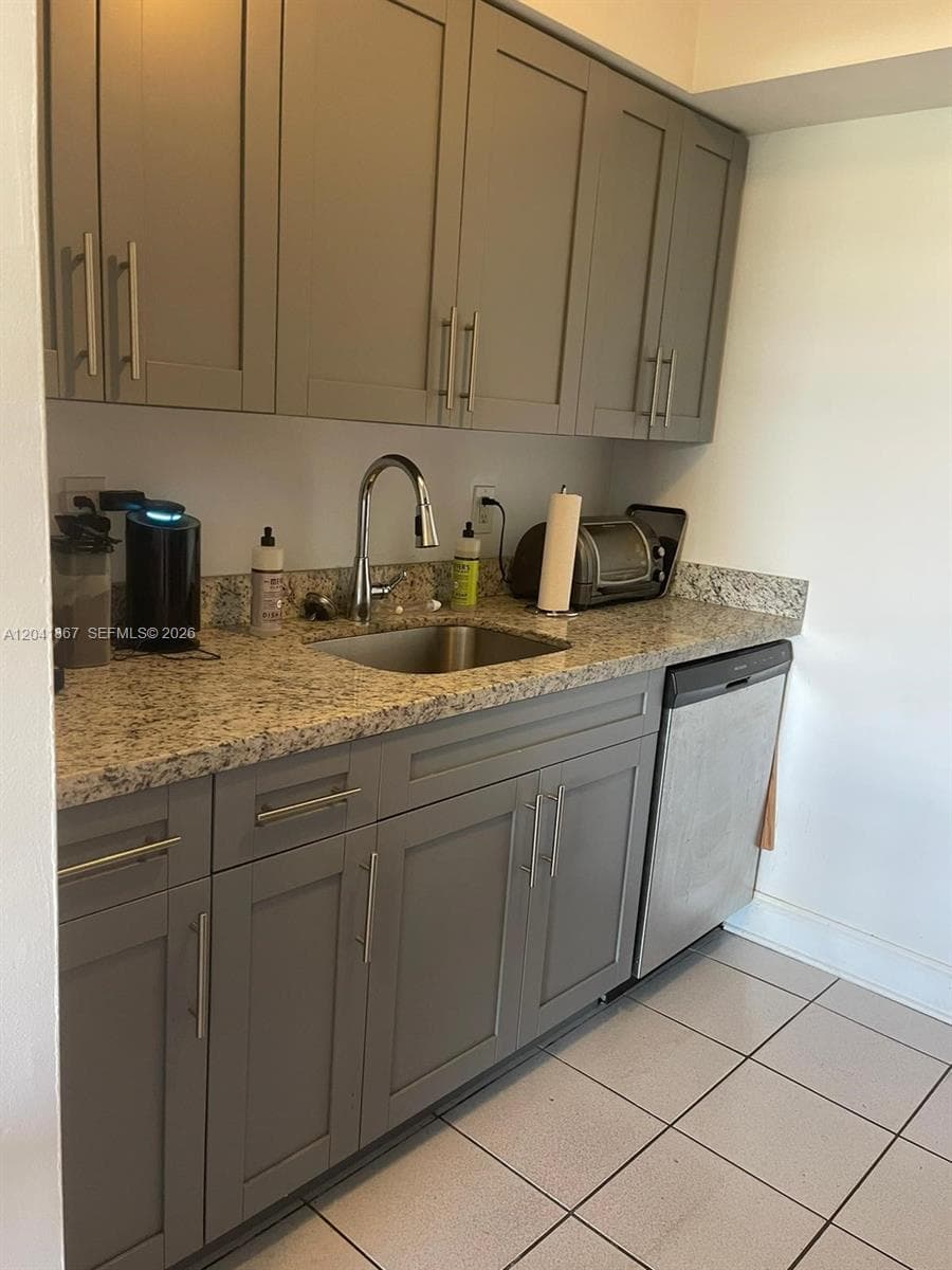 130 Mendoza Ave # 33, Coral Gables, FL 33134 photo 5