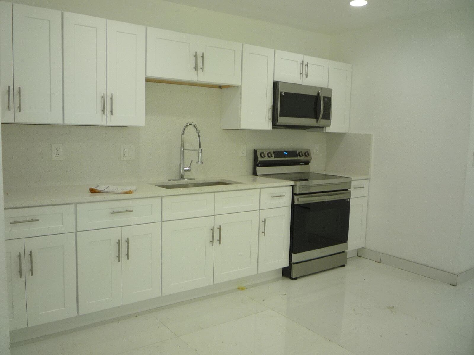 2162 NW 28th Street, Oakland Park, FL 33311 photo 5