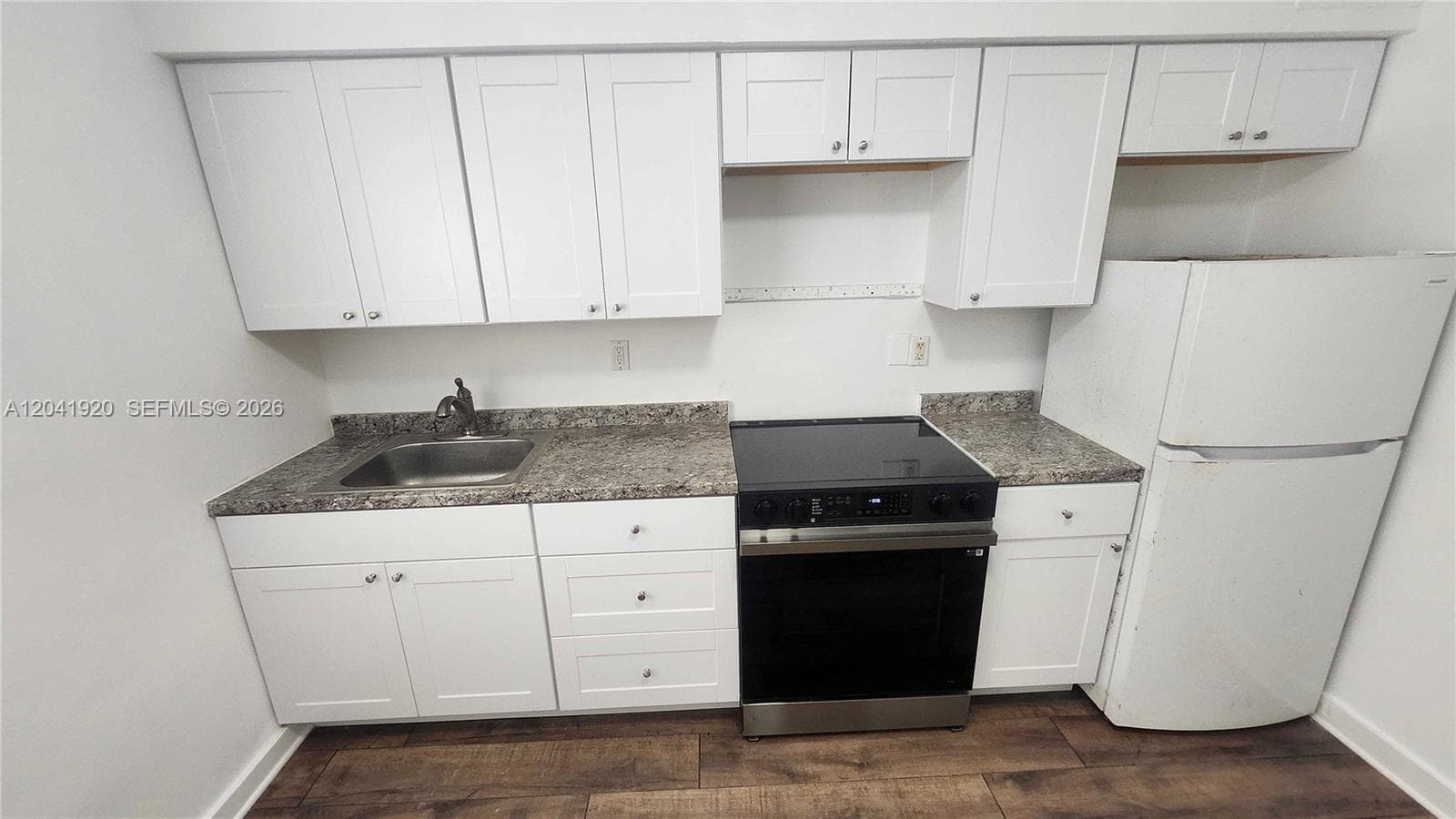 111 NW 152nd St # 11, Miami, FL 33169 photo 2