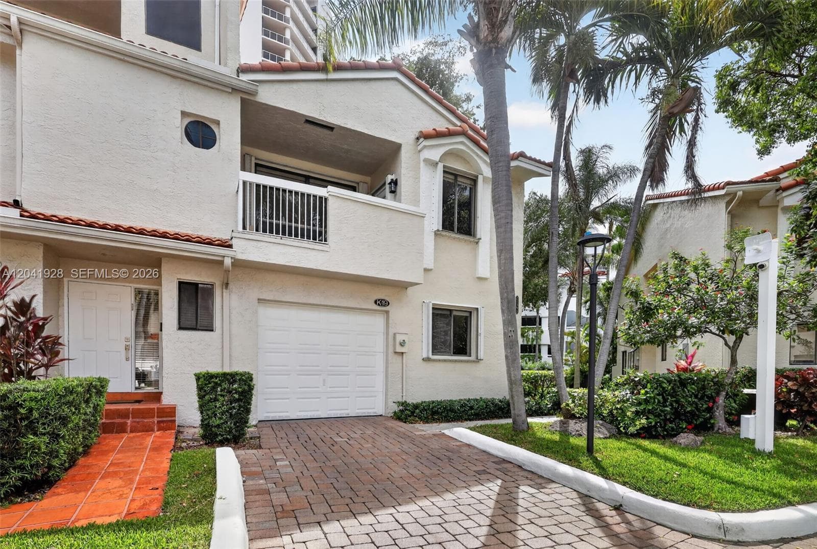21391 Marina Cove Cir # 19-K, Aventura, FL 33180 photo 2