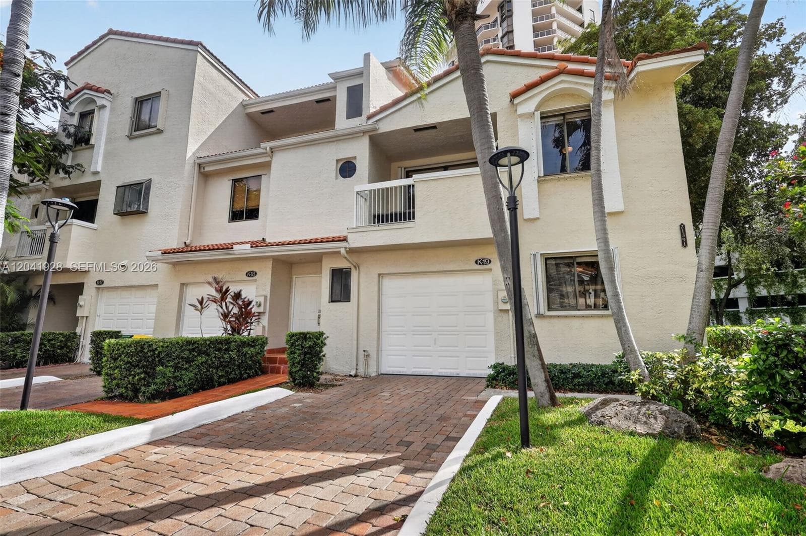 21391 Marina Cove Cir # 19-K, Aventura, FL 33180 photo 3