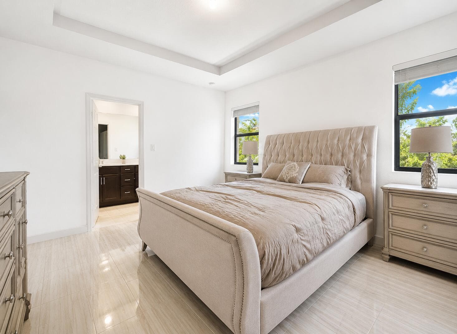 20682 NE 2nd Court, Miami, FL 33179 photo 4