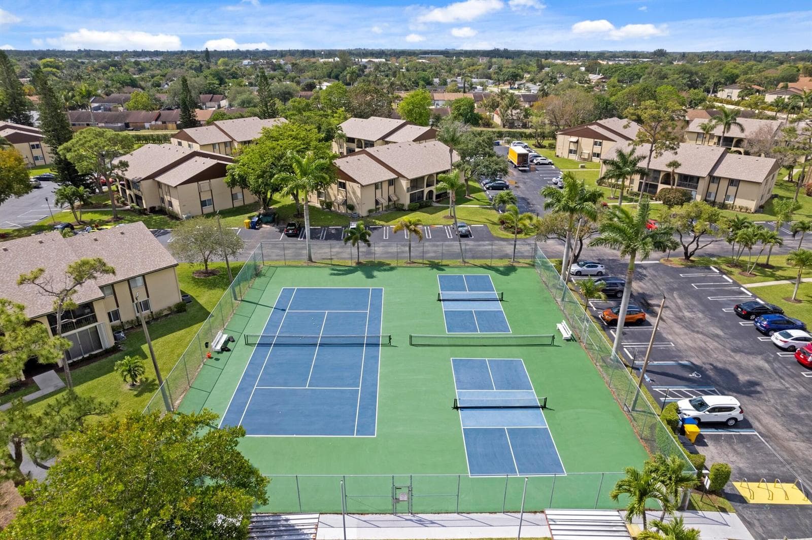 336 Pine Ridge Circle # B-1, FL 33463 photo 4
