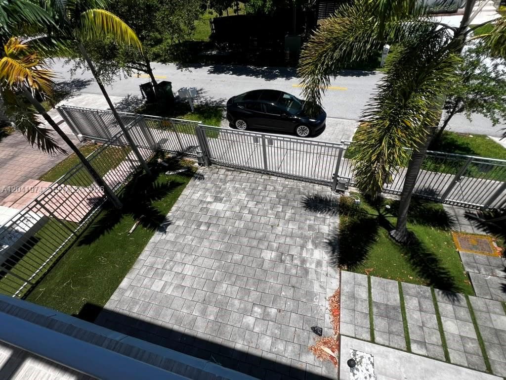 18975 Atlantic Blvd # 18975, Sunny Isles Beach, FL 33160 photo 2