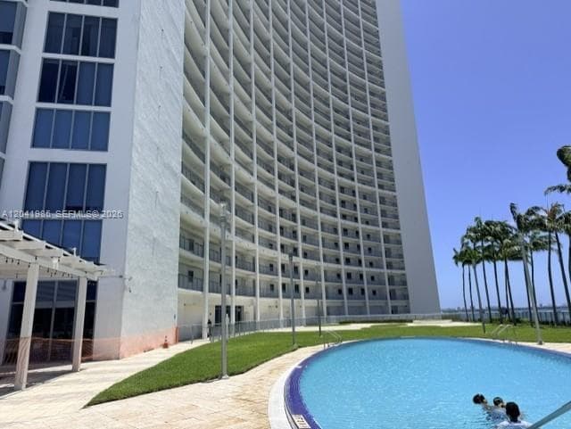 601 NE 36th St # 803, Miami, FL 33137
