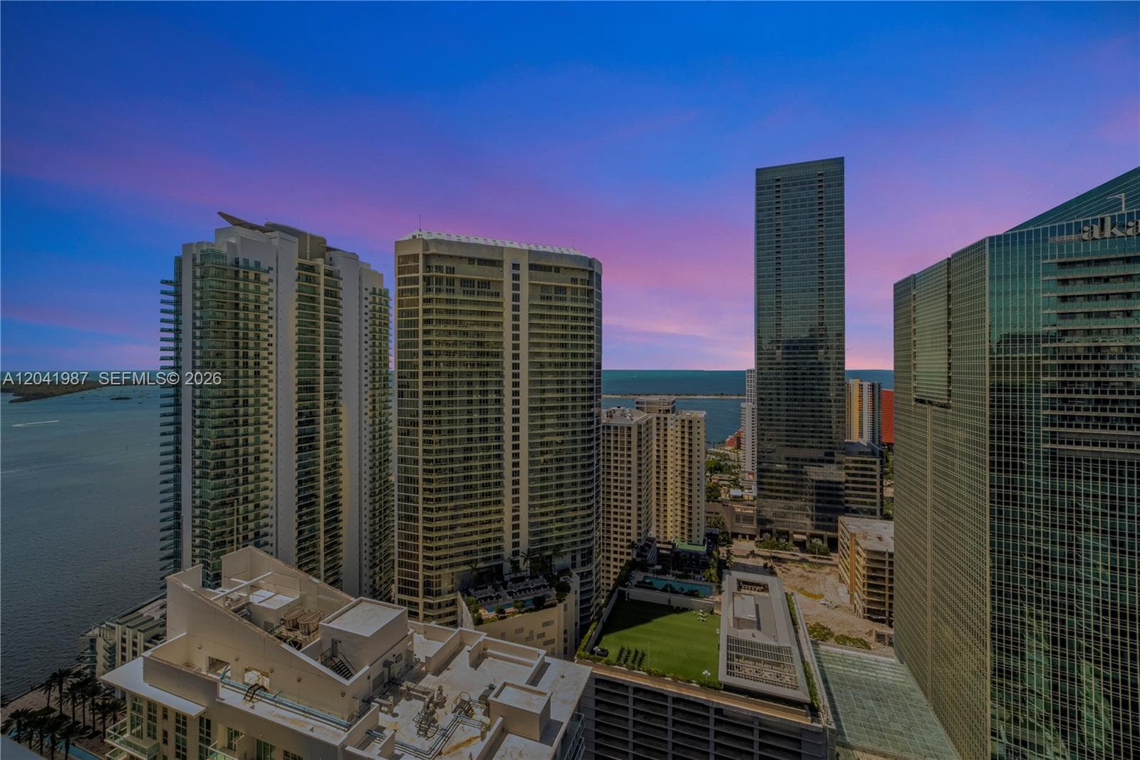 1200 Brickell Bay Dr # 4121, Miami, FL 33131