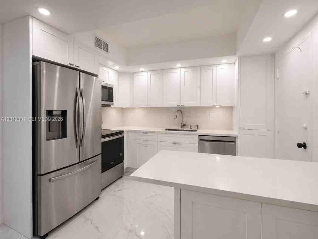 500 Bayview Dr # 232, Sunny Isles Beach, FL 33160 photo 5