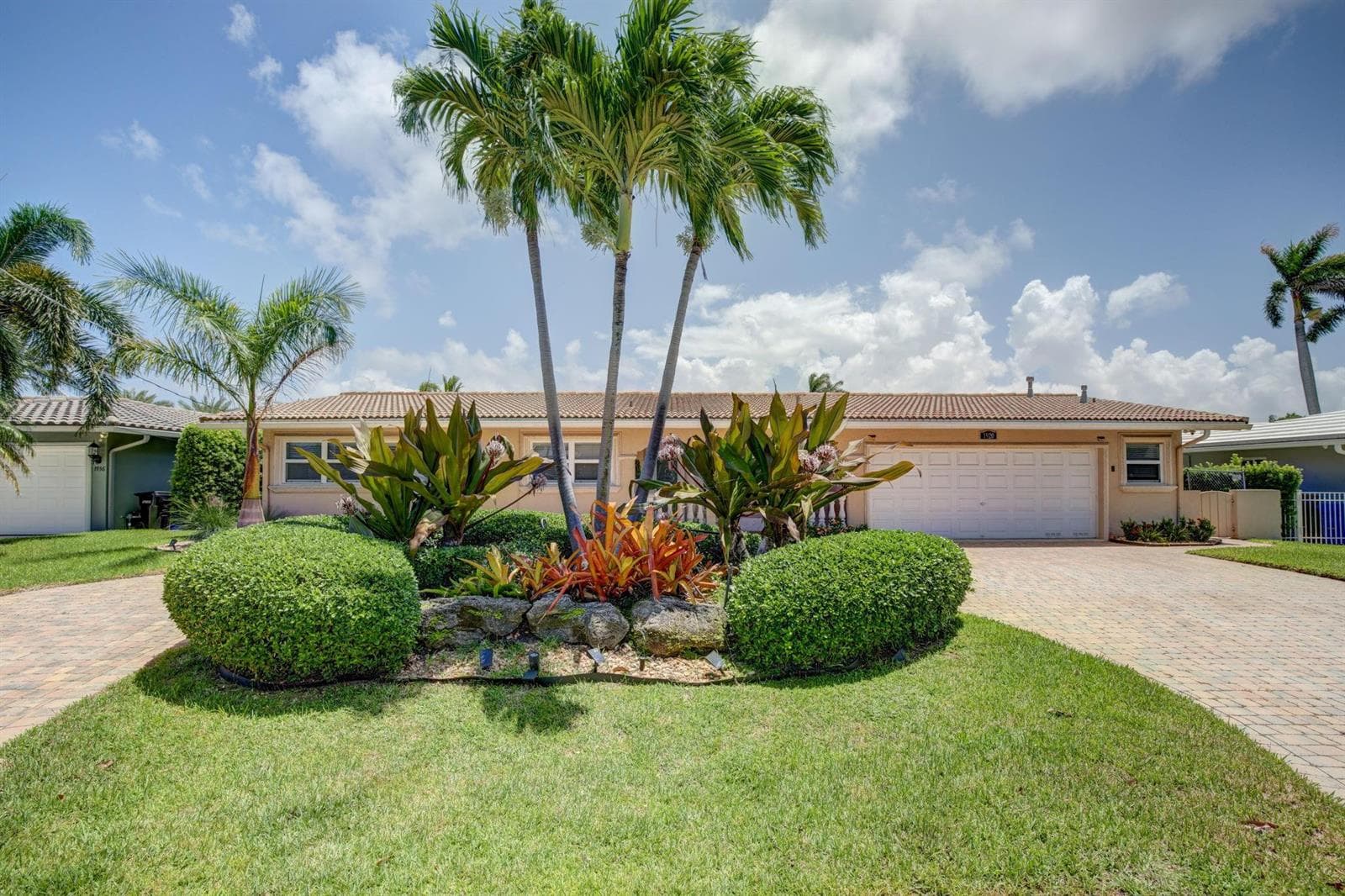 1920 Waters Edge, Pompano Beach, FL 33062 photo 2