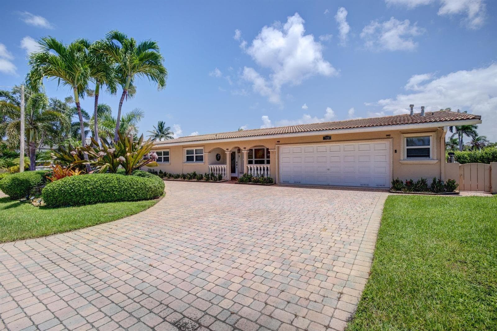1920 Waters Edge, Pompano Beach, FL 33062 photo 3