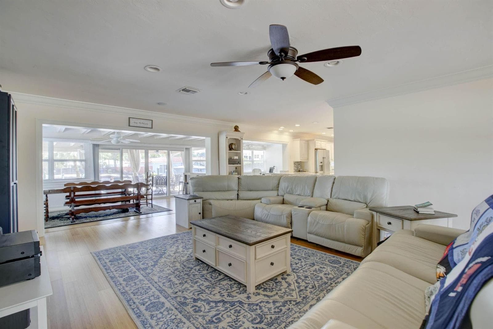 1920 Waters Edge, Pompano Beach, FL 33062 photo 5