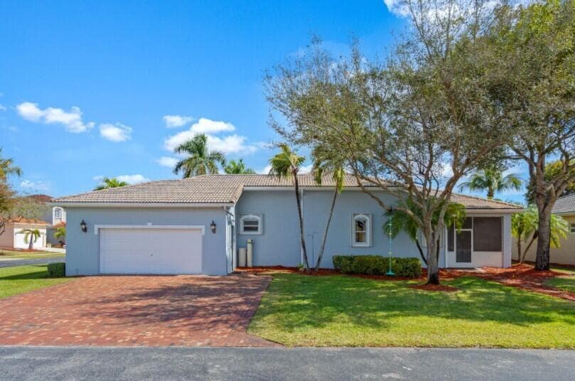 2570 SE 4th Place, Homestead, FL 33033 photo 3
