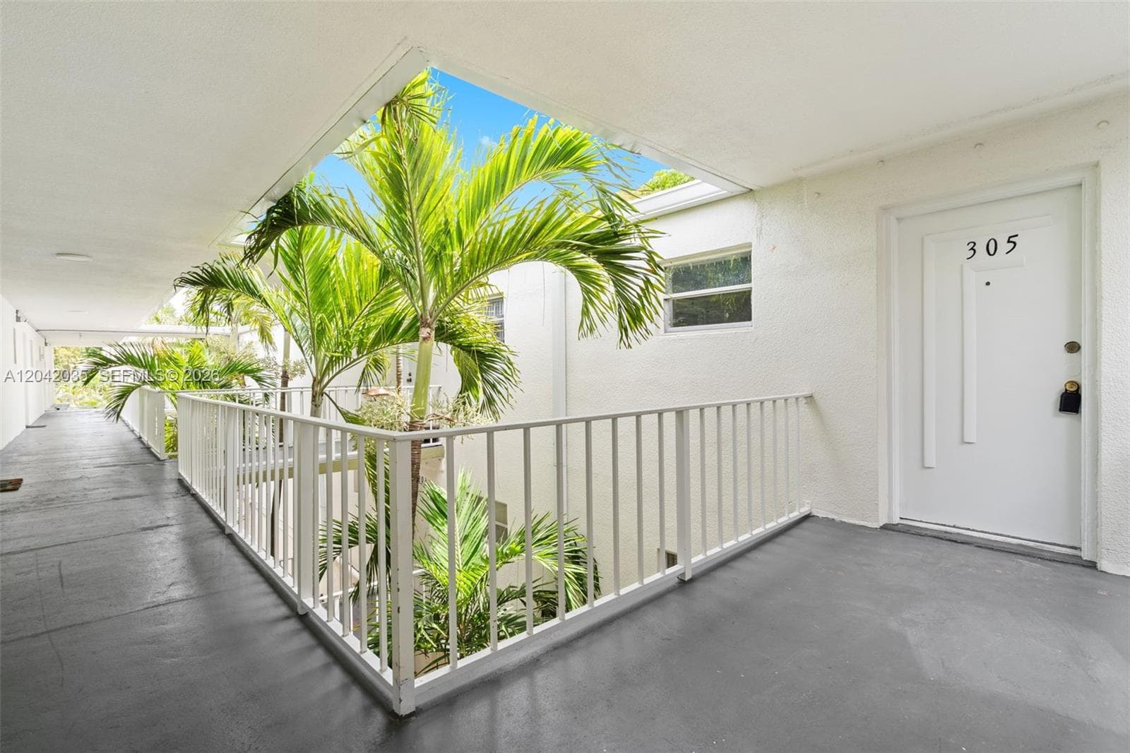 4215 N University Dr # 305, Sunrise, FL 33351 photo 2