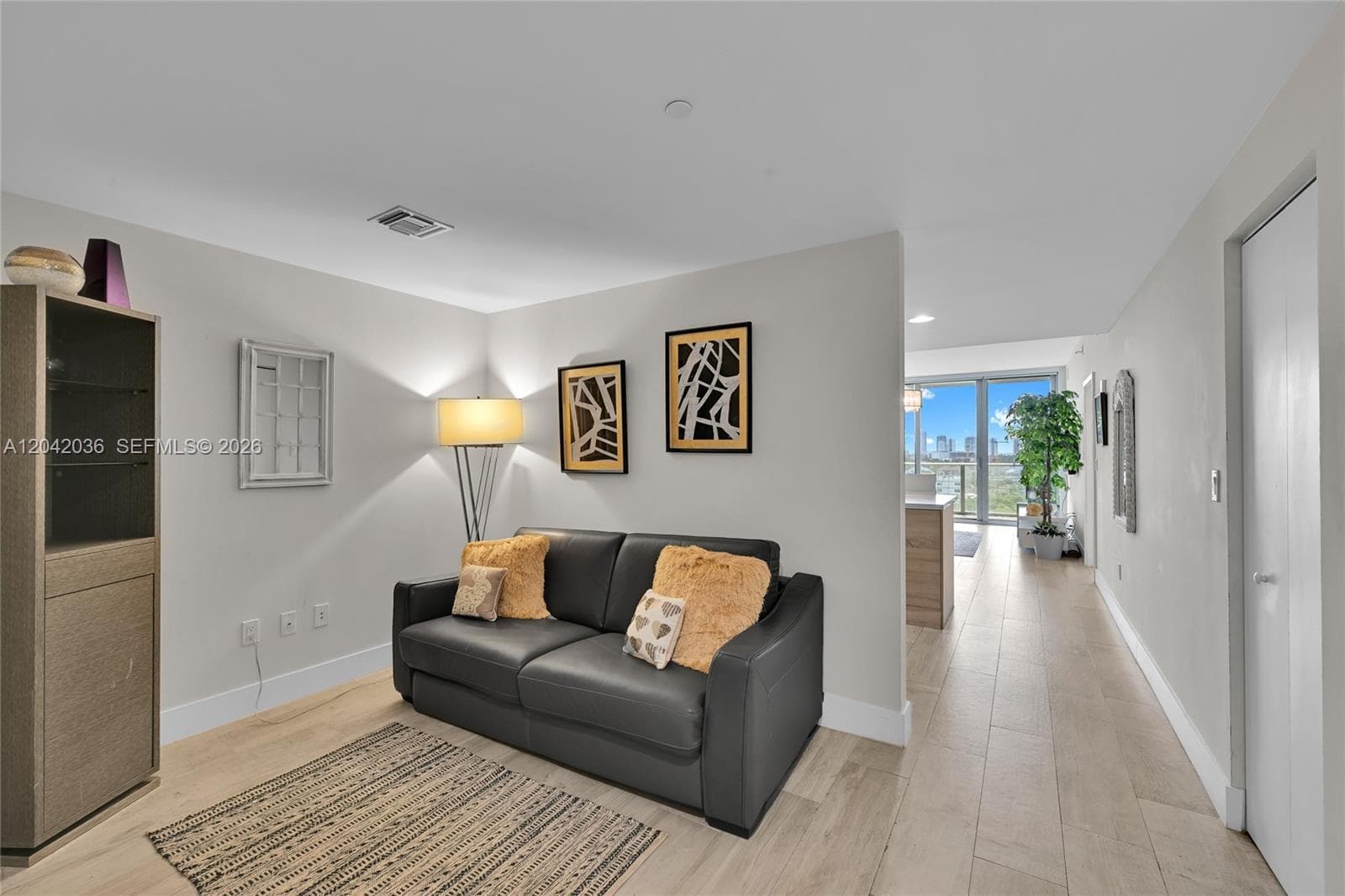 16385 Biscayne Blvd # 1020, North Miami Beach, FL 33160 photo 2