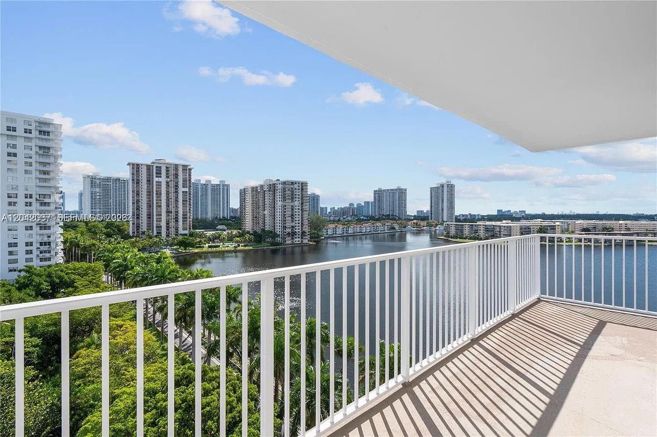 2801 NE 183rd St # 1016W, Aventura, FL 33160 photo 4