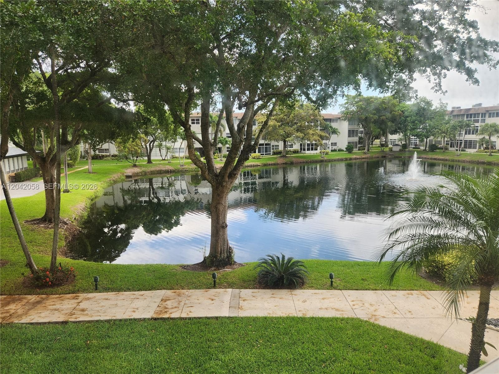 5001 NW 34th St # 205, Lauderdale Lakes, FL 33319 photo 2