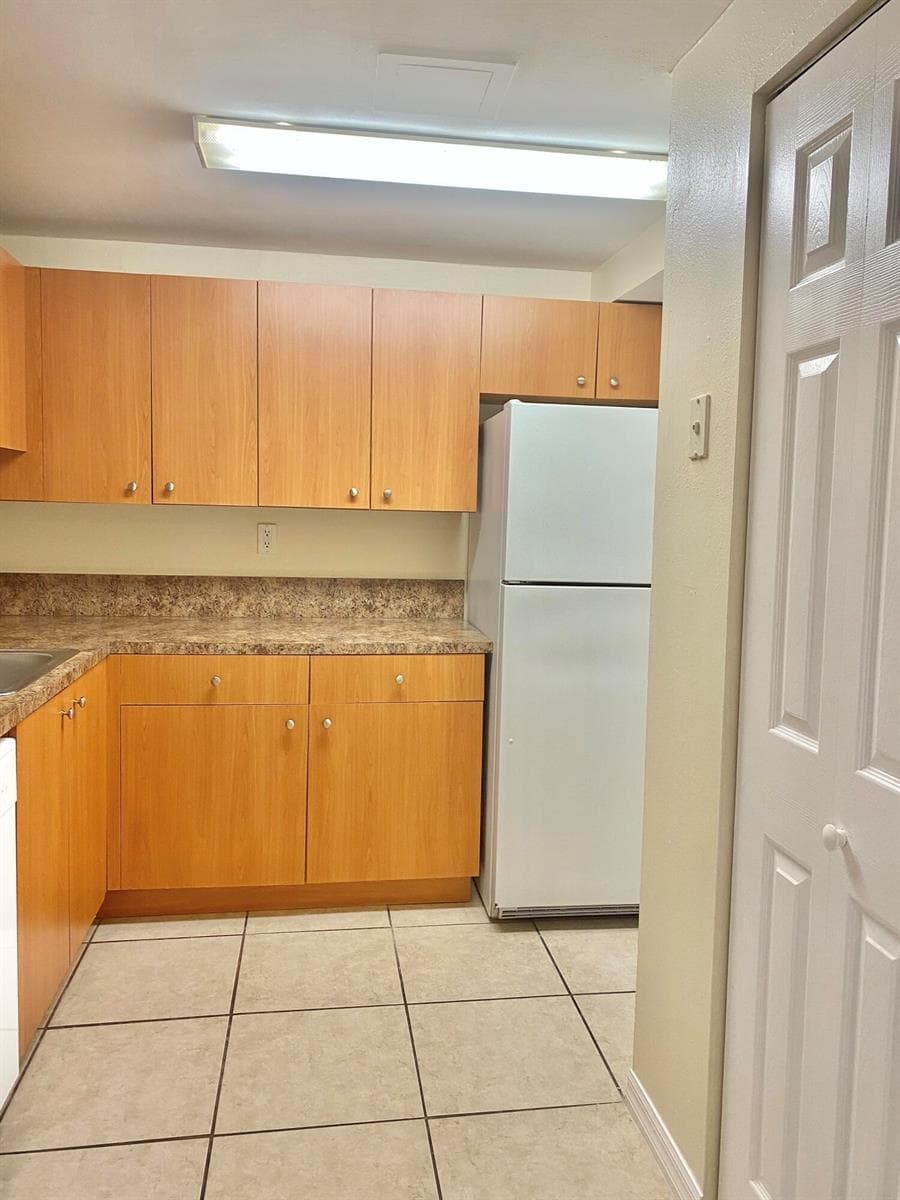 405 Executive Center Drive # 208, West Palm Beach, FL 33401 photo 2