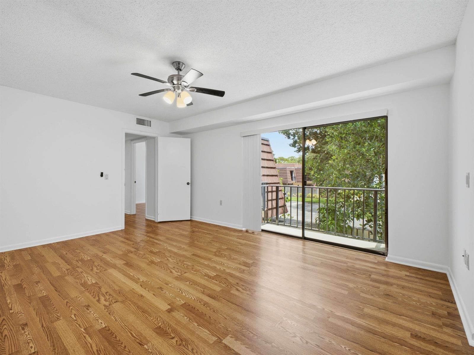 2213 22nd Lane, Palm Beach Gardens, FL 33418 photo 3