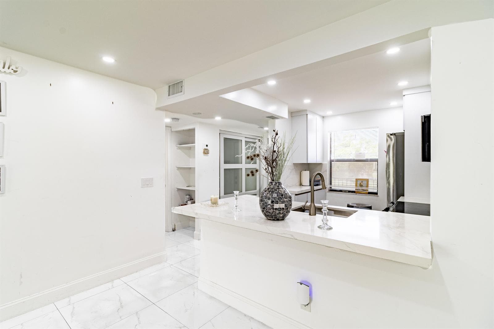 10331 Sunrise Lakes Boulevard # 302, Sunrise, FL 33322 photo 4