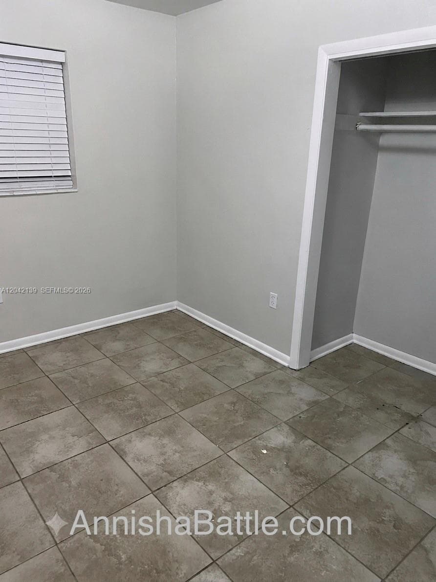 2901 NW 50th St, Miami, FL 33142 photo 4